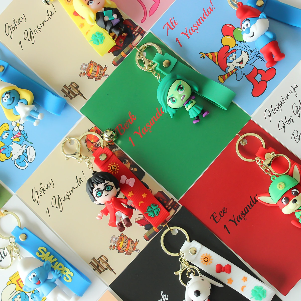 Hediyelik Çizgi Film Karakter Figürlü Bebek Anahtarlığı Modelleri